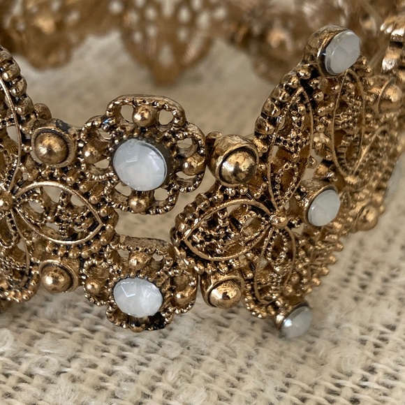 Bracelet - Picture 2 of 3